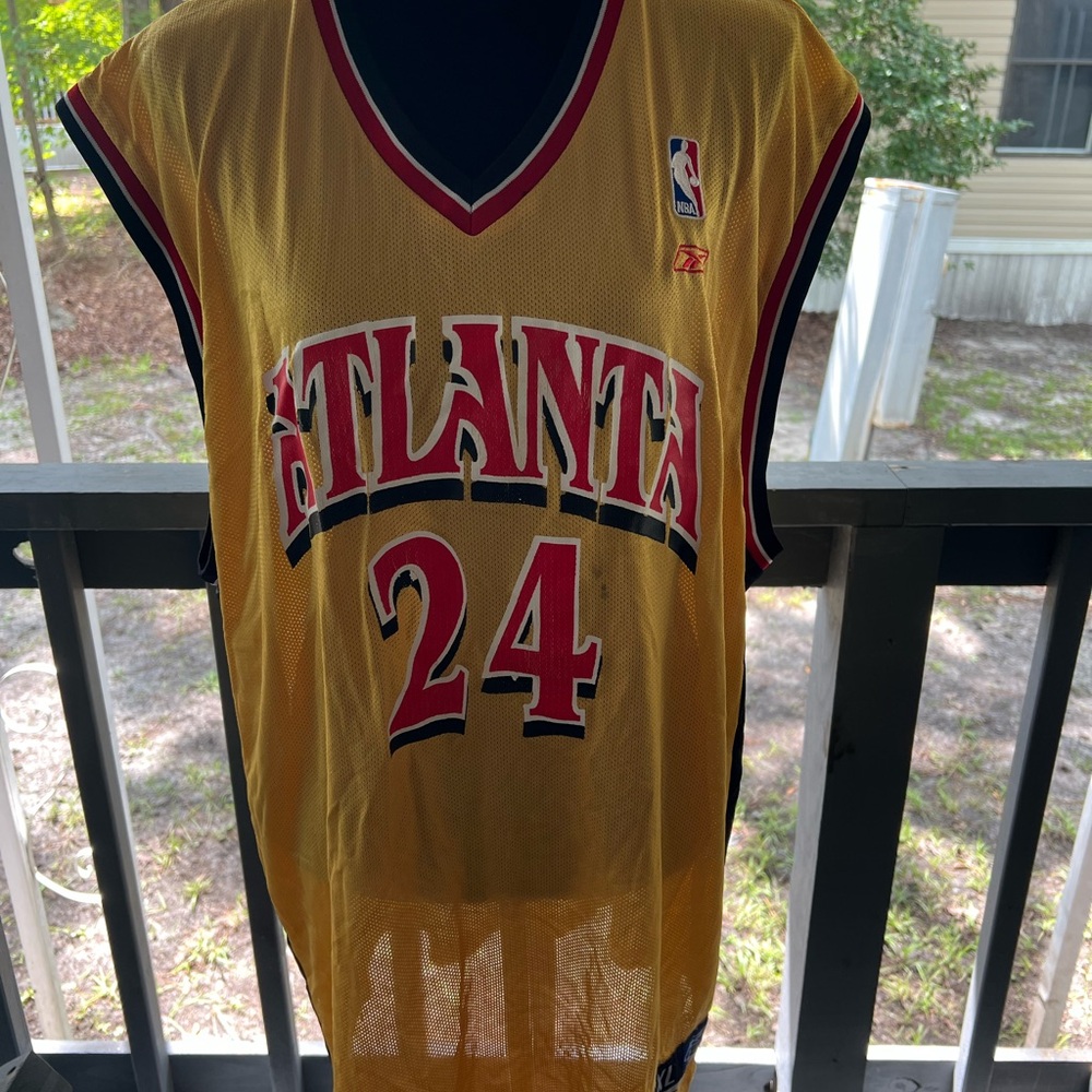 Reebok Atlanta Hawks Jersey - Yellow and Black